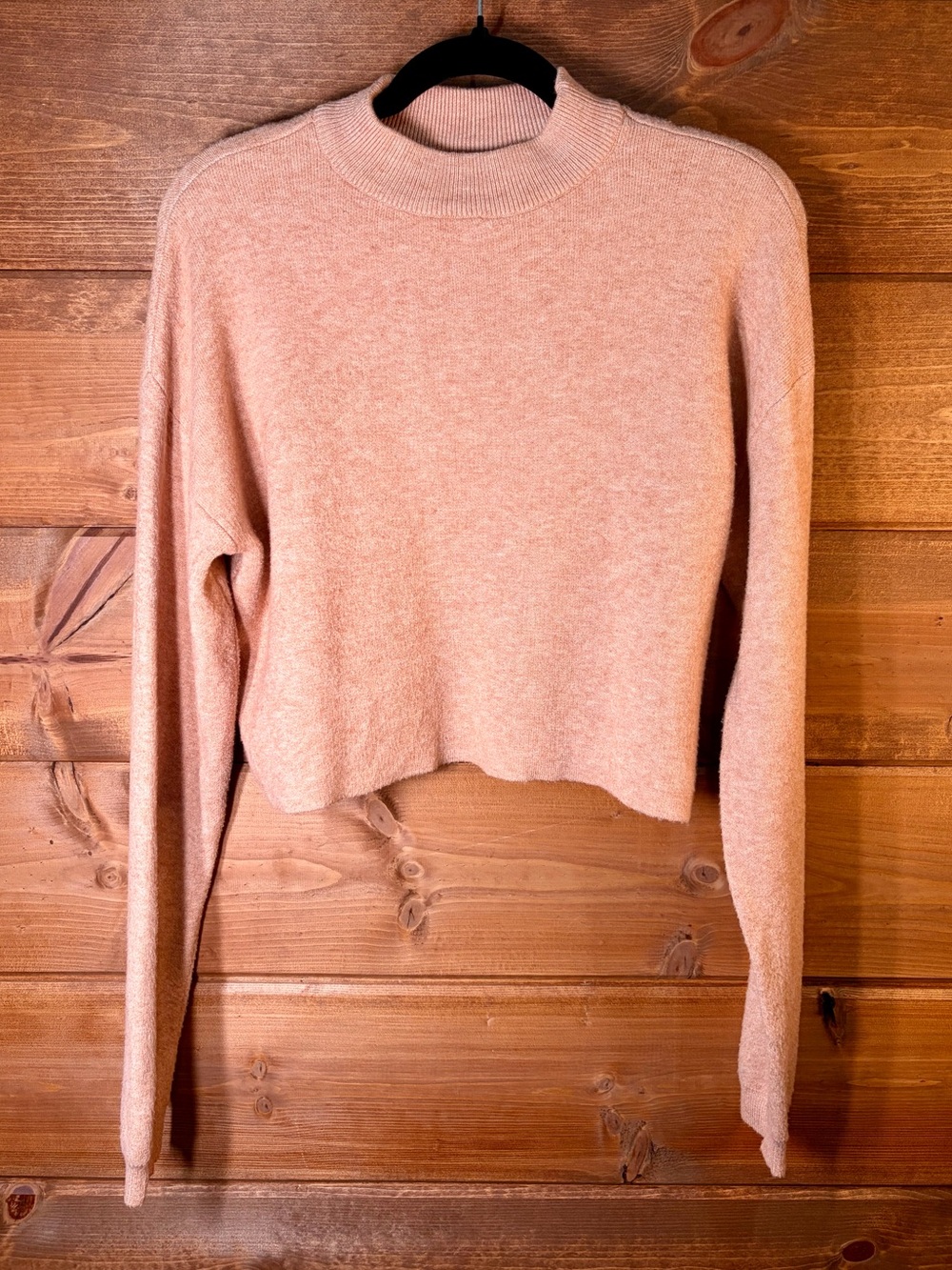 Bershka Cropped Mock Neck Sweater — Rusty Cream Size Medium 💕🌸
